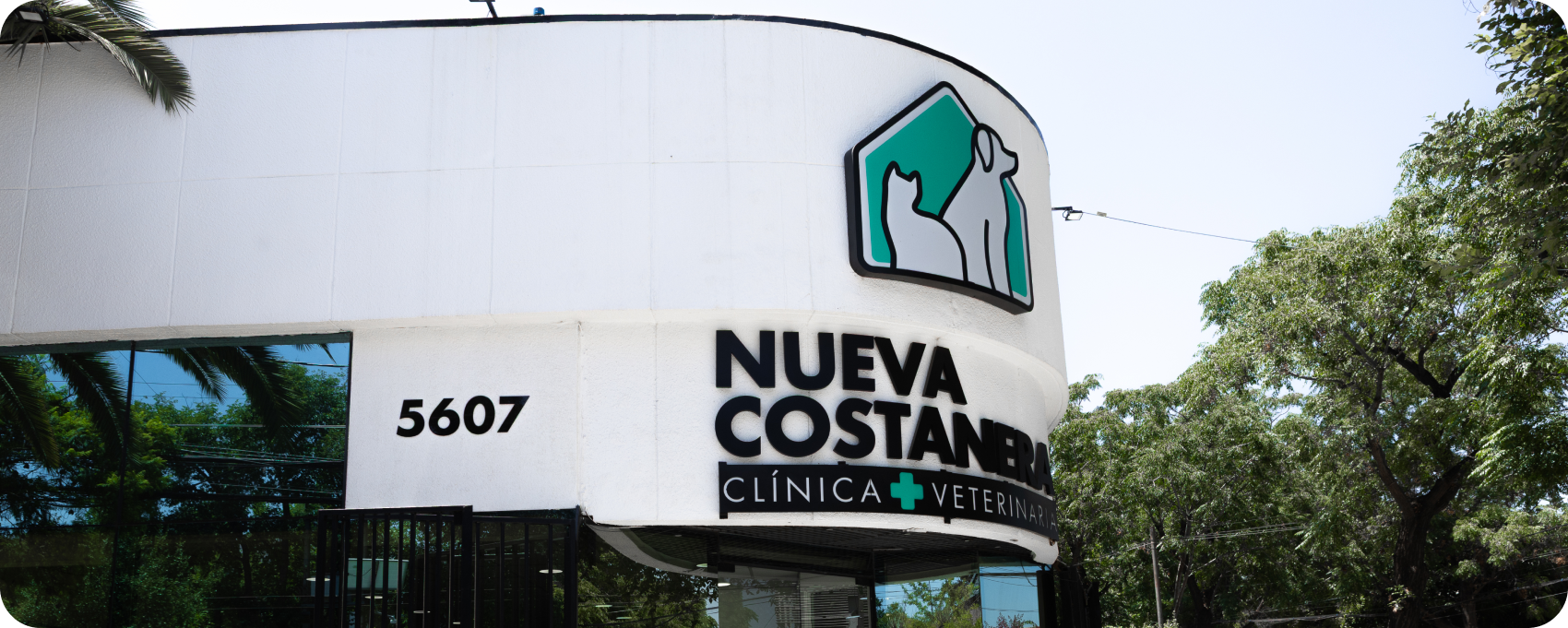 Fachada Clínica Veterinaria Nueva Costanera